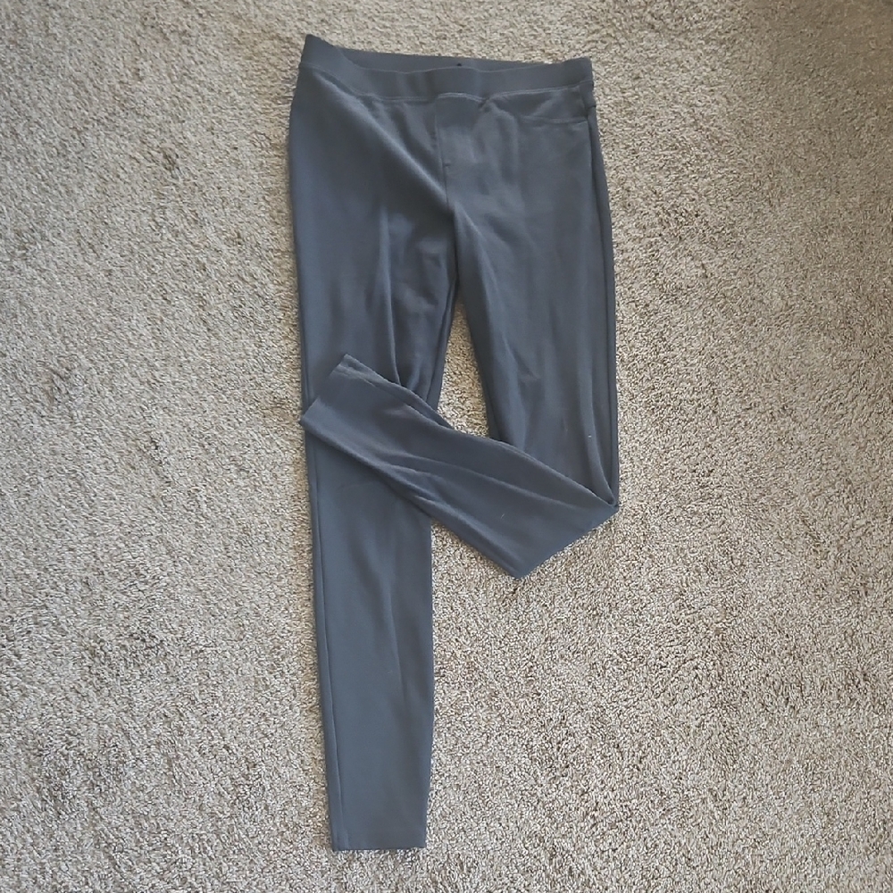 HUE Charcoal Leggings